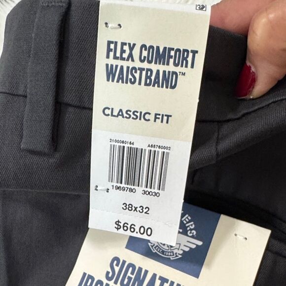 Dockers Bundle  Men's Chinos - Dark Gray and Brown Size 38X32 NWT - Picture 4 of 11